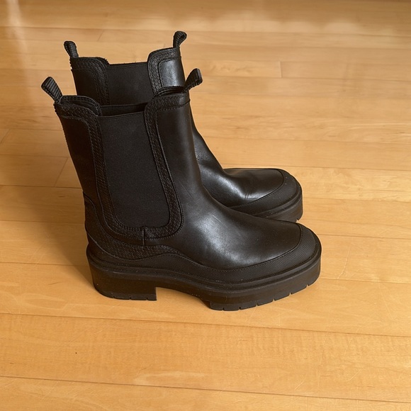 Like new Sam Edelman lug boots- size 8.5 women’s. - Picture 3 of 6